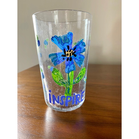2 Anthropologie Carolyn Gavin Inspire Juice Glasses 1 Blue & 1 Yellow Set - Picture 8 of 9